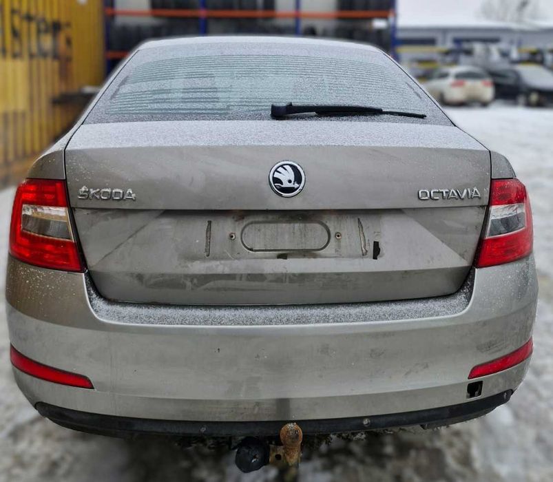 Dezmembrez Skoda Octavia 3 1.6D CLH 105CP cutie manuala 5+1 MWW 2015