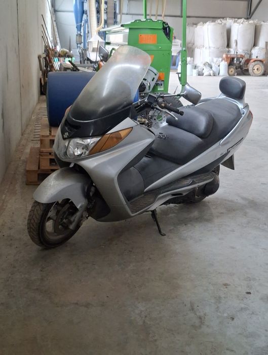 Suzuki Burgman 400