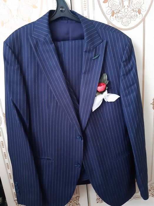 Костюм тройка 10000 +подарок