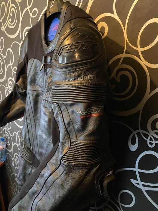 Екип 1 част RST Pro Series EVO Airbag 60 размер