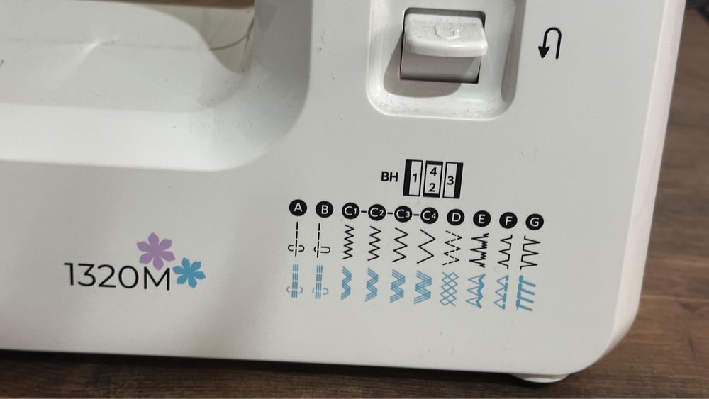 Швейная машина продаю