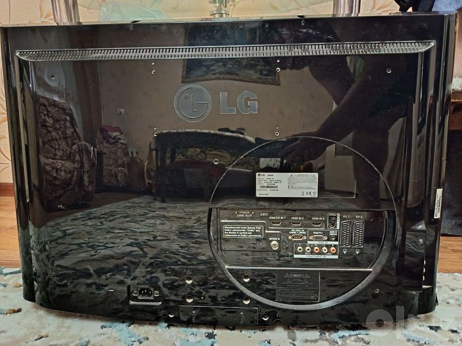 Продам телевизор LG 32,производство корея.