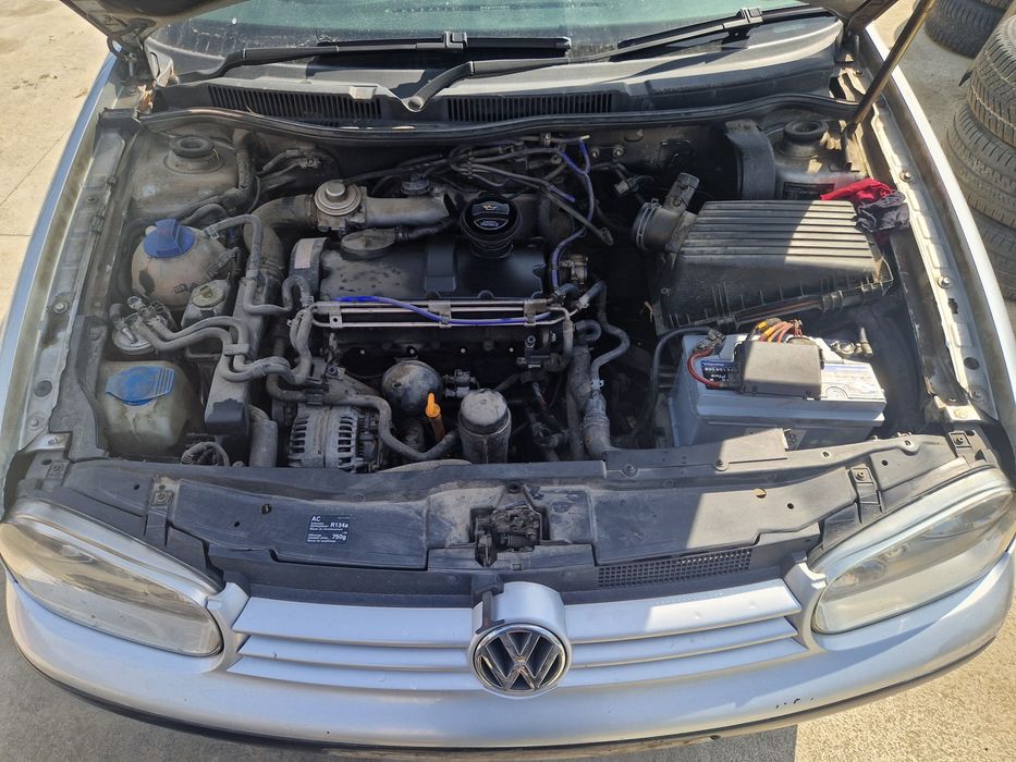 Golf 4 1.9 TDI (НА ЧАСТИ)
