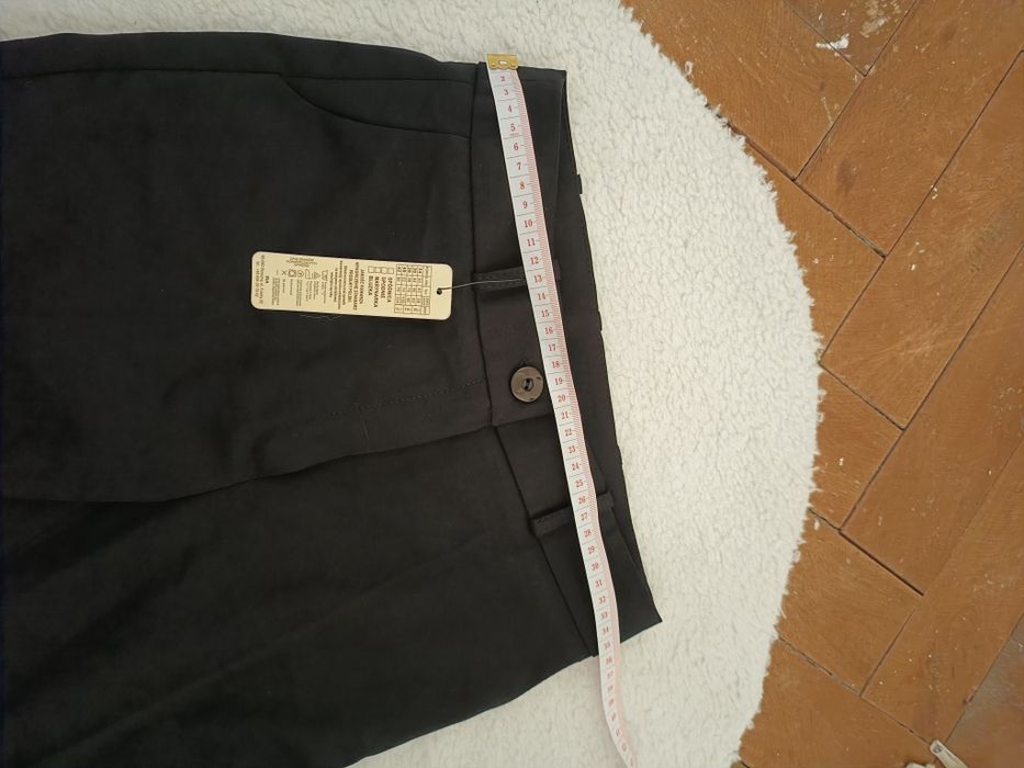 Pantaloni drepți eleganți noi cu eticheta
