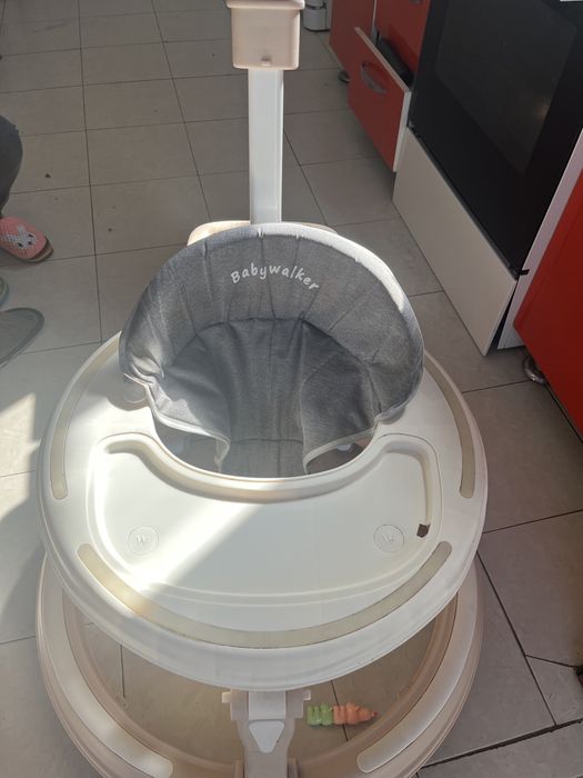 Продам ходунок складной