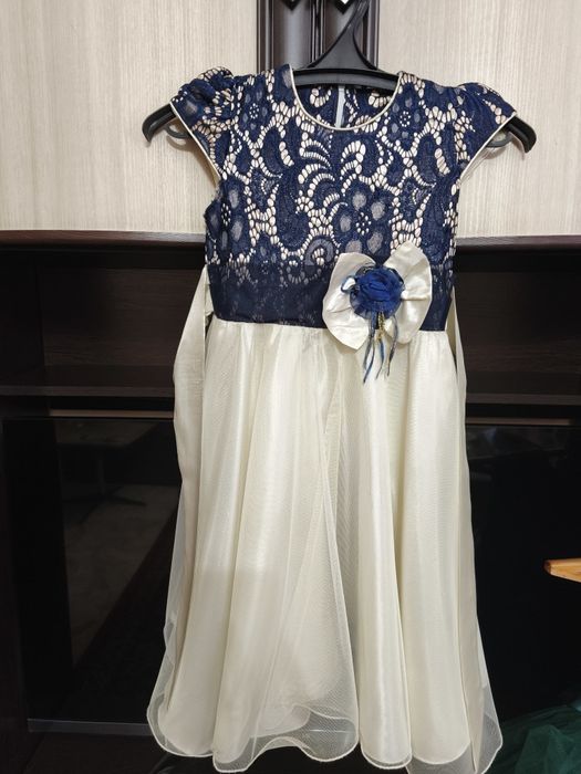 Платье детское нарядное