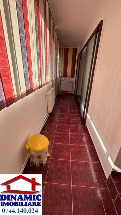 Apartament 3 camere, decomandat, 80 mp – parter înalt – 430 €/lună