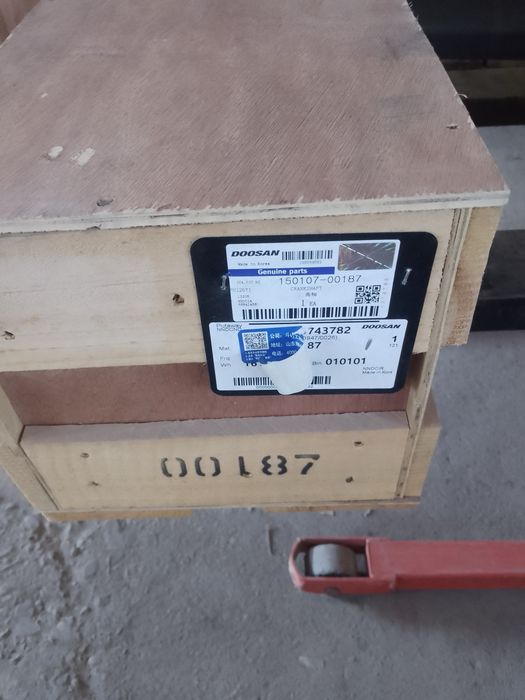 Запасные части двигатель экскаватор Doosan , Дусан  , develon