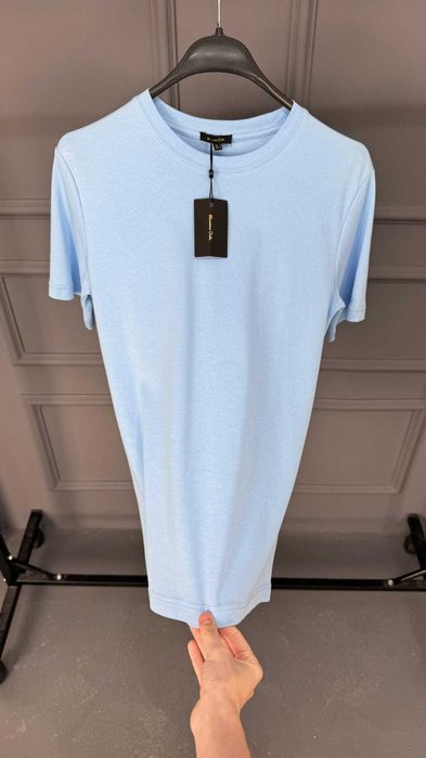 Женские футболки