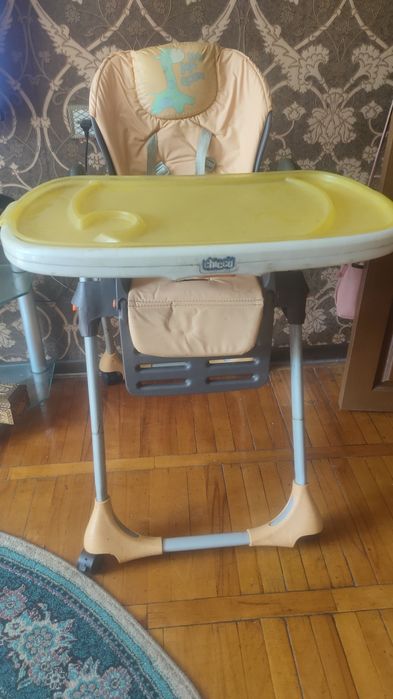Детский столик для кормления