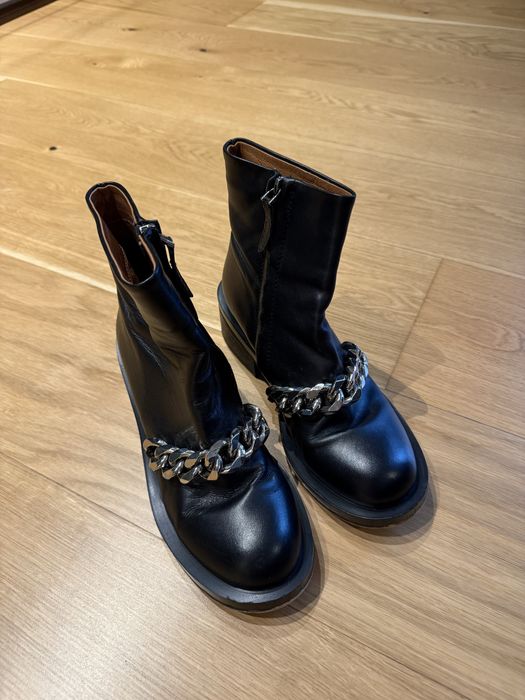 Givenchy кожени боти