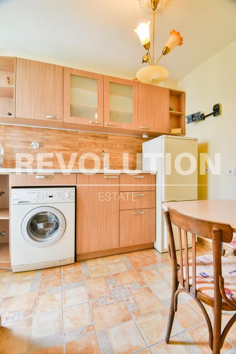 Дава се под наем Двустаен апартамент в София, Люлин 3 - 64 кв.м за 350 € - Снимка #2