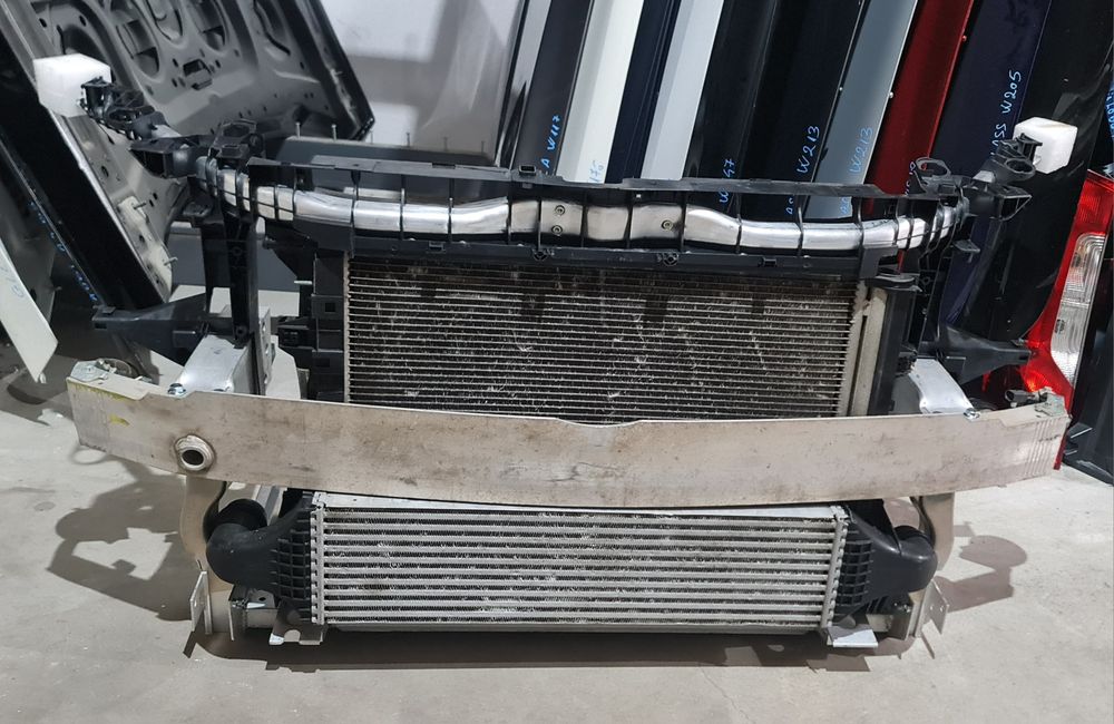 Trager complect Mercedes A B CLA Class W176 W117 W246