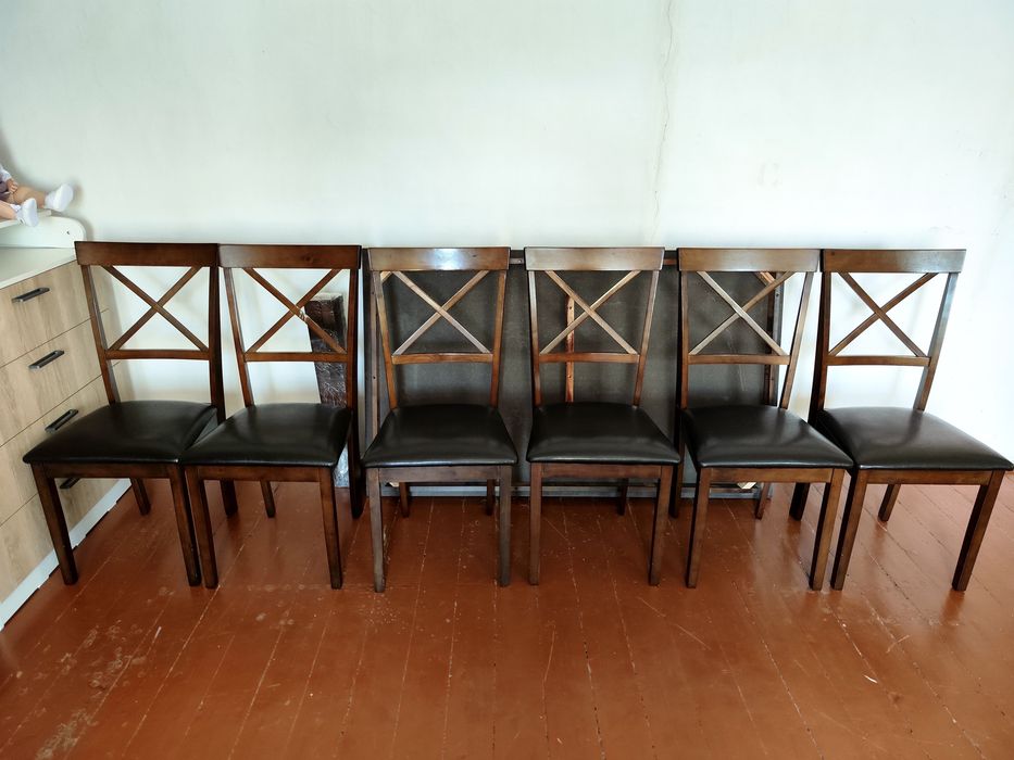 Продается стол стулья