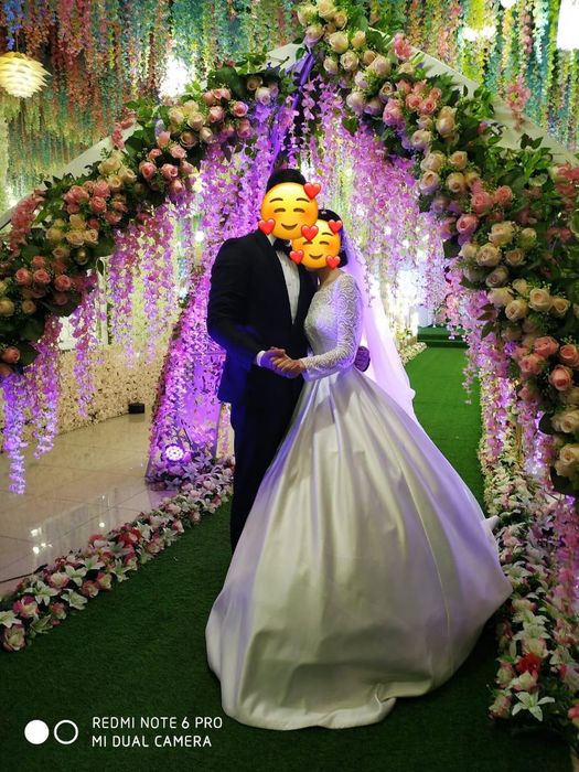 Свадебное платье