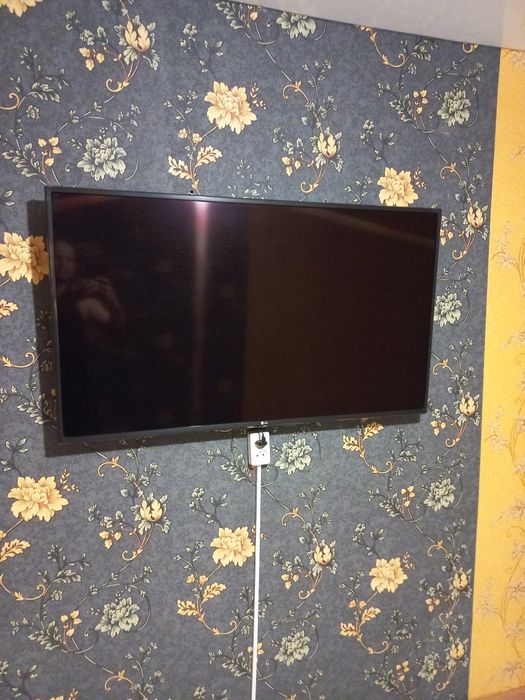 Продам  телевизор  LG