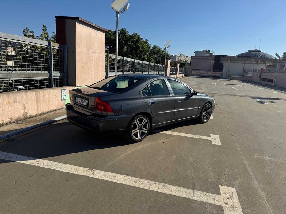 Volvo S60 2.0T 180 CP | Manuală | GPL | Spaceball | Four-C | 258.000 km