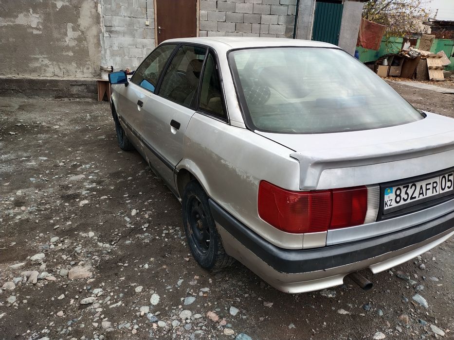 Продам Ауди 80          ,