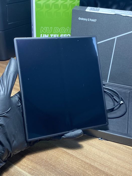 Samsung Galaxy Z Fold7 • 512 GB • Black