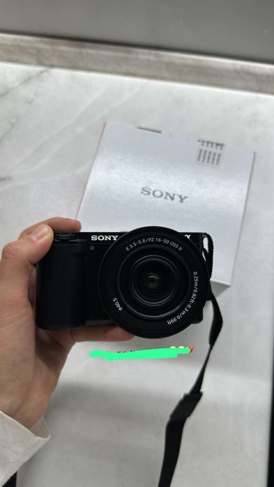 Sony ZV E10  фото+видеокамера