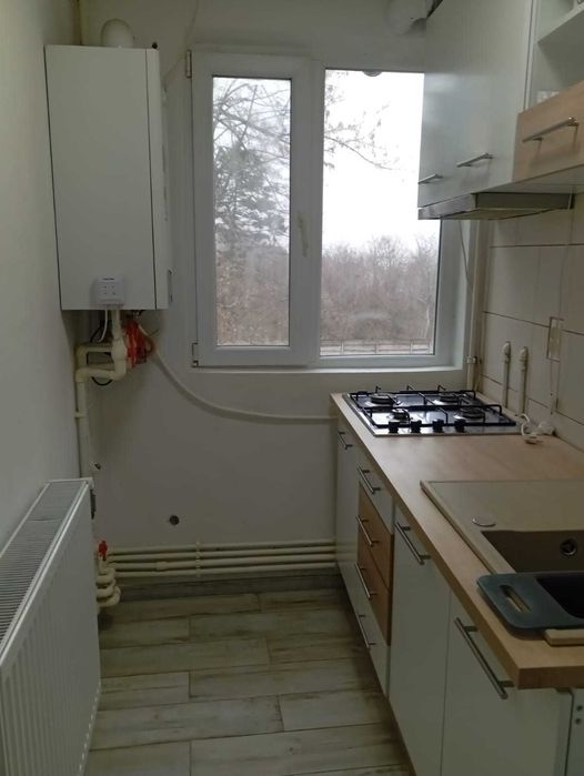 Vand apartament  2 camere