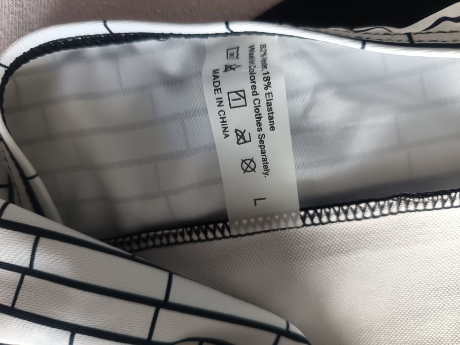 Дамски бански, Нов