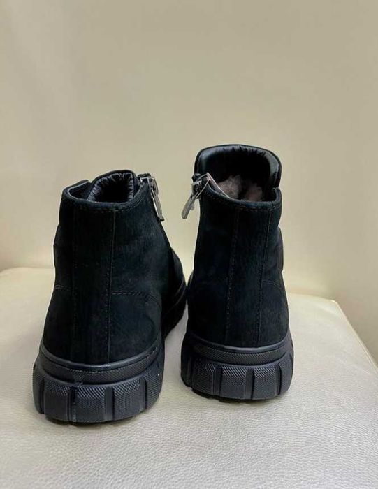 Ботинки зимние 38 р-р