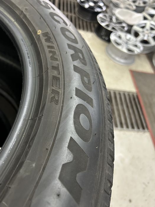 Гуми 275/50/20 Pirelli 4 бр Зимни