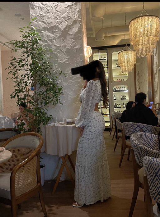 Продаю платье, брала в магазине Diali