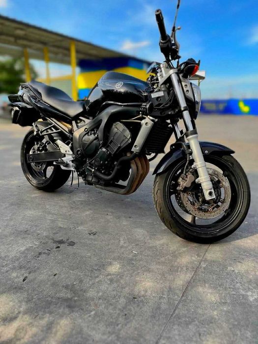 Yamaha FZ6 NAKED *Black edition*