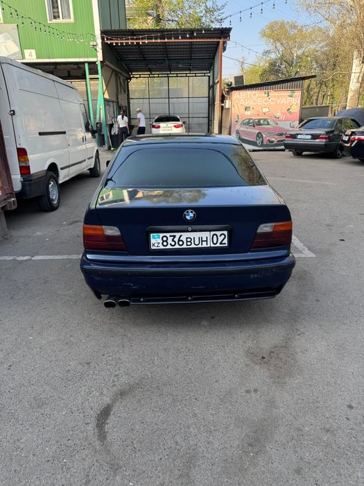Продам бмв е36...