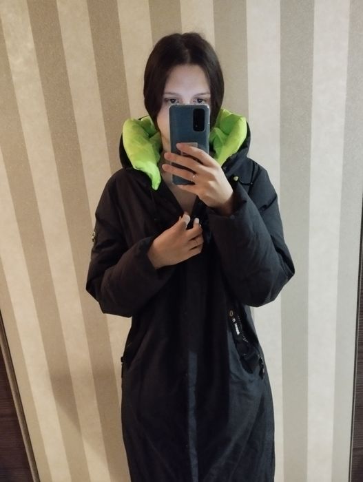 Продам зимнюю куртку