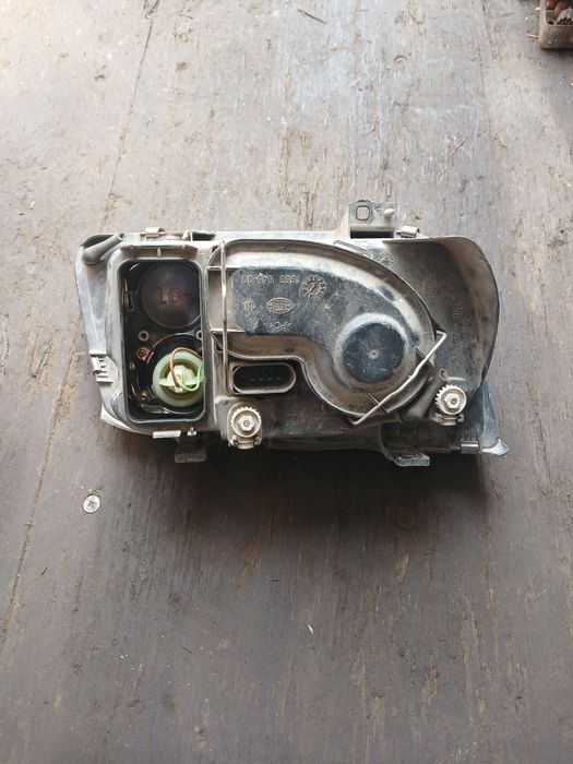 Фара Фольксваген Бора левая