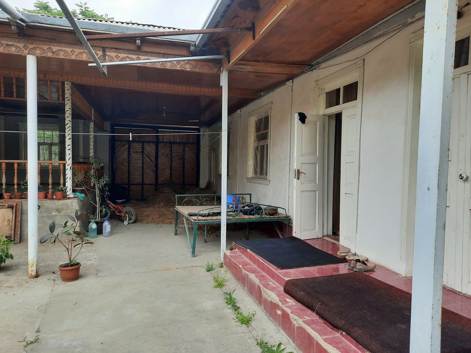 1-мавзеда 14 сотих 10 хонали ховли уй сотилади