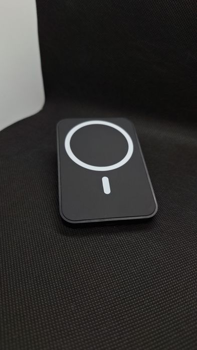 Магнитно зарядно за iPhone НОВО ! ! !