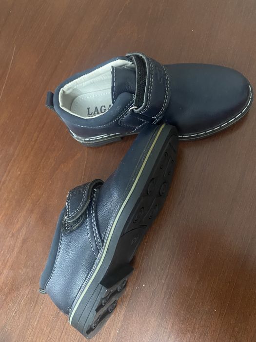 Продам туфли на мальчика