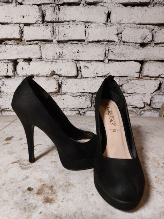 Pantofi eleganți cu toc și platformă Gorgeous – Negri – Mărimea 38 – Stare foarte bună