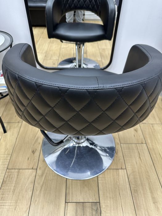 Кресло парикмахерское