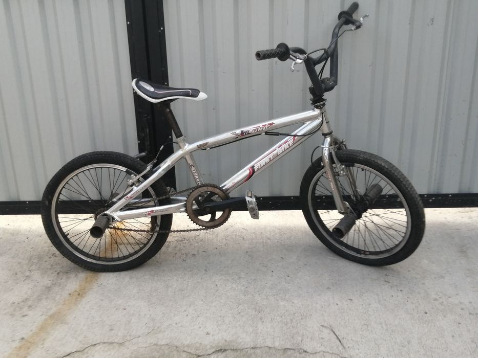 Bicicletă BMX (Fist Bike)