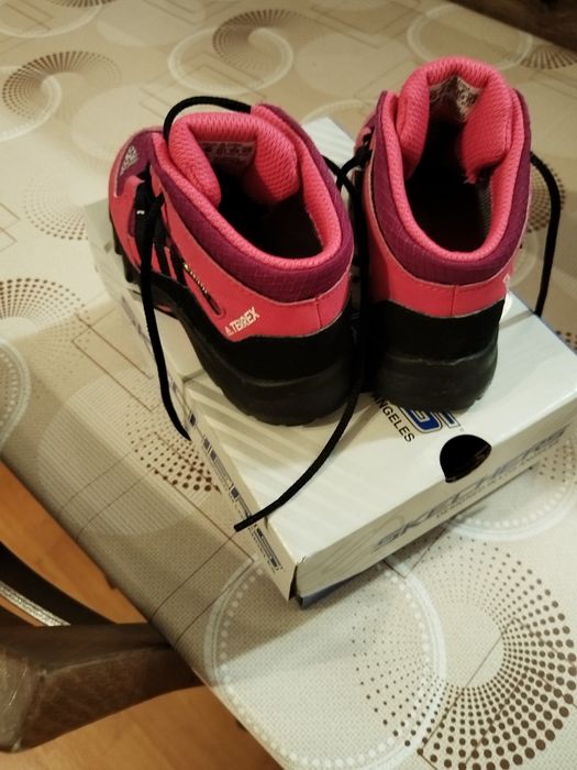 Туристически обувки адидас terax