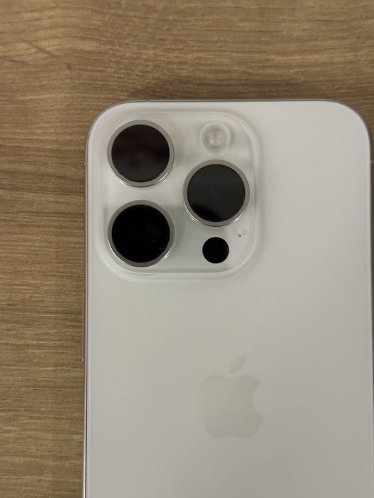 iPhone 15 Pro 1TB Natural Titanium – NOU, 100% Baterie (9 Cicluri)