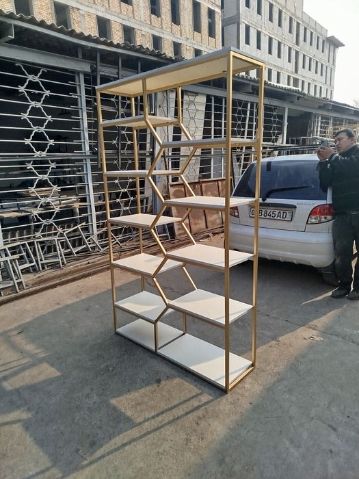 Loft mebel gullar uchun ajoyib gul polka