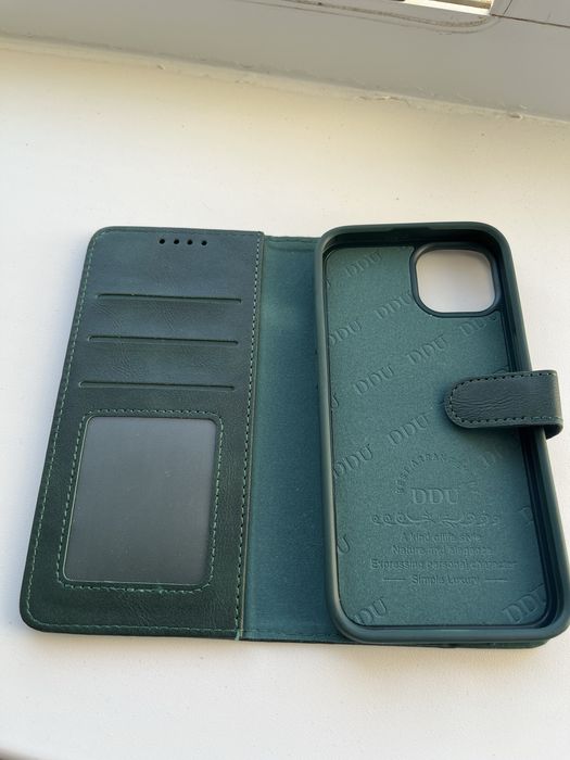 Чехол для iFhone 13.