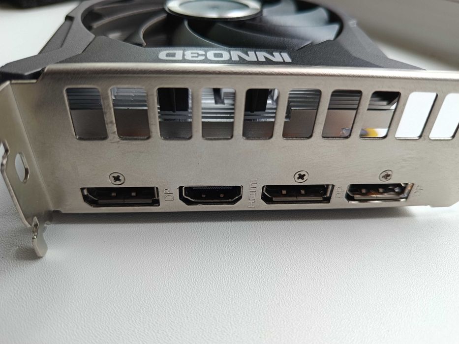 Продам б/у видеокарту gtx 1660 super