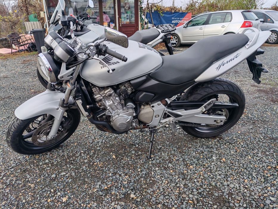 Honda Hornet 600 cmc 2003 cas sau rate