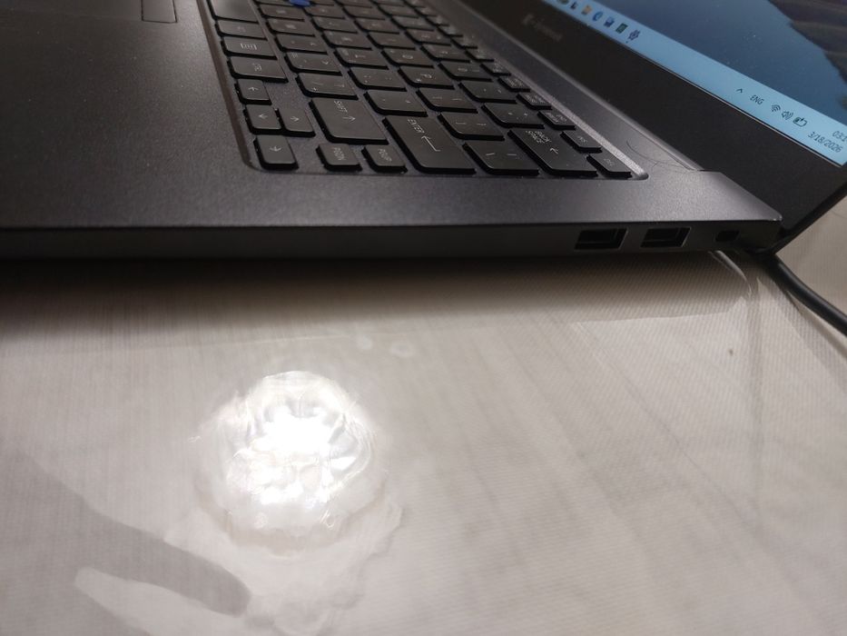 Toshiba sensor noutbuk 8/256