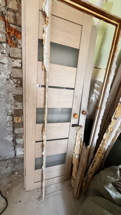 Продам двери межкомнатные