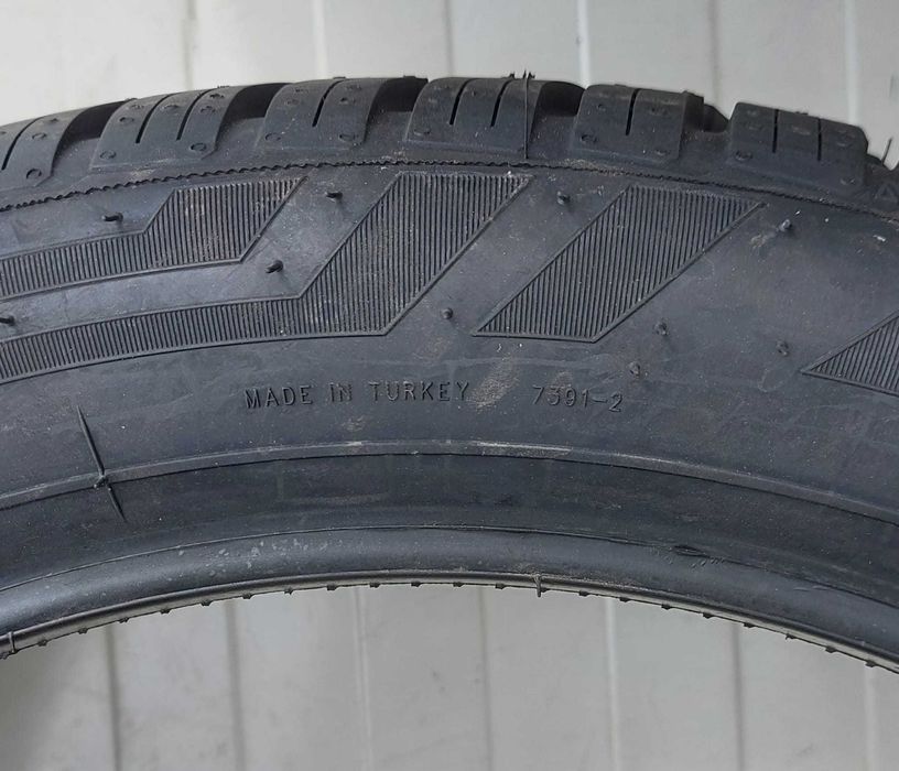 245/40 R18, 97Y, PETLAS, PT565, Anvelope mixte M+S