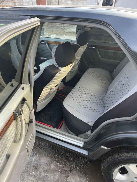 Продам мерс 124. 2.3