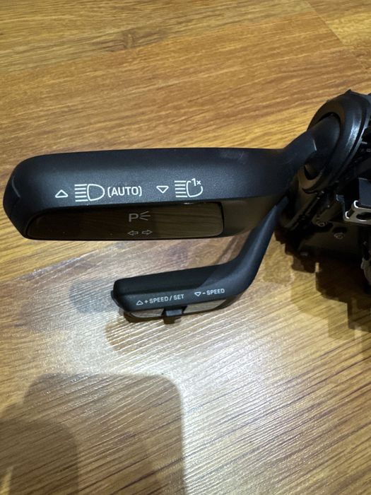 Порше Тайкан преключватели